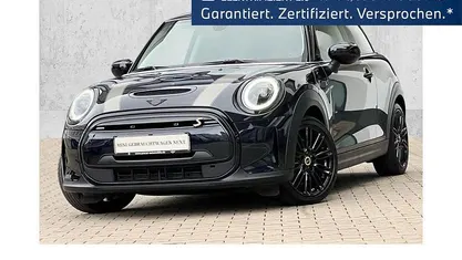Gebraucht Mini Cooper SE 135 kW (184 PS) 2023 Schwarz Kleinwagen