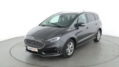Grau Gebraucht 2020 Ford S-MAX Titanium Van / Kleinbus | 21.910 € (Superpreis)