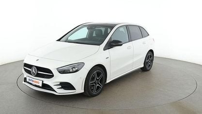 Gebraucht Mercedes B250 AMG line 102 PS (75 kW) 2020 Weiß Kleinwagen