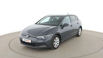 Second-hand VW Golf VIII Style 150 CP (110 kW) 2022 Gri Berlinǎ