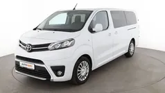 Weiß Gebraucht 2023 Toyota Proace Verso Team Kombi | 38.420 € (Guter Preis)