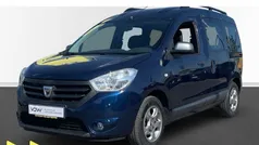 Blau Gebraucht 2015 Dacia Dokker Celebration Van | 8.490 € (Fairer Preis)