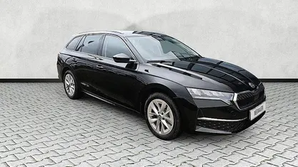 Blackmagic perleffekt Neu 2025 Skoda Octavia Selection Kombi | 34.325 € (Guter Preis)