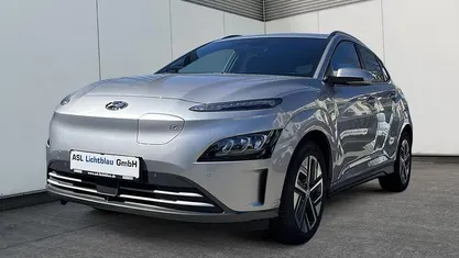 Gebraucht Hyundai Kona Prime 150 kW (204 PS) 2024 Shimmering silver SUV