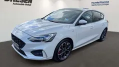 Gebraucht 2022 Ford Focus ST-Line X Limousine | 22.644 € (Guter Preis)