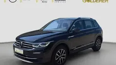 Schwarz Gebraucht 2021 VW Tiguan Life SUV | 27.930 € (Fairer Preis)