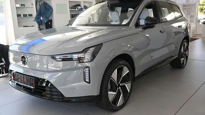 Gebraucht 2025 Volvo EX90 Performance SUV | 89.600 € (Guter Preis)