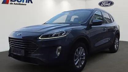 Gebraucht Ford Kuga Titanium 224 PS (164 kW) 2022 Chroma blau metallic SUV