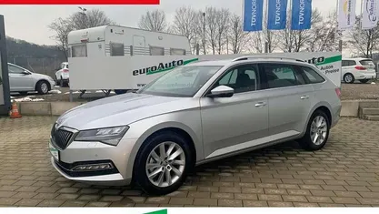Gebraucht 2024 Skoda Superb Style Kombi | 33.990 € (Superpreis)