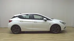 Weiss Gebraucht 2019 Opel Astra Limousine | 9.480 € (Fairer Preis)