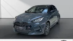 Grau Neu 2025 Toyota Yaris Hybrid Sport Limousine | 34.990 € (Fairer Preis)