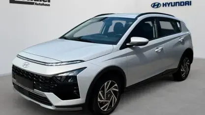 Gebraucht Hyundai Bayon Trend 101 PS (74 kW) 2025 Lumen grey / mic SUV