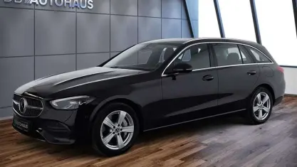 Gebraucht Mercedes C300e Avantgarde 313 PS (230 kW) 2023 Schwarz Kombi