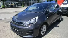 Gebraucht 2016 Kia Rio Comfort | 7.651 € (Guter Preis)