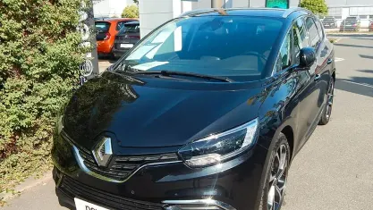 Gebraucht Renault Grand Scénic IV Black Edition 159 PS (116 kW) 2021 Blackpearlschwarz Van / Kleinbus