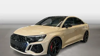 Gebraucht Audi RS3 Ambiente 400 PS (294 kW) 2023 Mocha latte uni Limousine