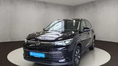 Deep black perleffekt Gebraucht 2024 VW Tiguan Life SUV | 43.800 € (Superpreis)