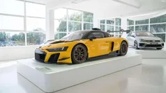 Gelb Neu 2024 Audi R8 Spyder Performance Cabrio | 583.100 €