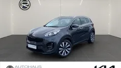 Grau Gebraucht 2016 Kia Sportage Platinum Edition SUV | 18.880 € (Fairer Preis)
