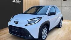 Schneeweiß Gebraucht 2025 Toyota Aygo Kleinwagen | 18.790 € (Fairer Preis)