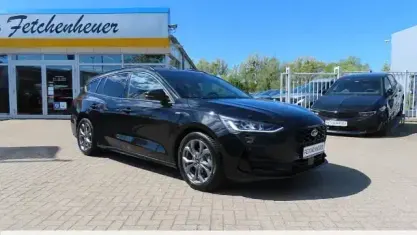 Gebraucht Ford Focus ST-Line 125 PS (91 kW) 2023 Schwarz Kombi