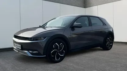 Gebraucht Hyundai Ioniq 125 kW (170 PS) 2021 Mystic olive Kleinwagen