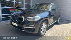 Saphirschwarz metallic Gebraucht 2020 BMW X3 Luxury Line SUV | 37.349 € (Fairer Preis)