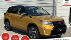 Solar yellow pearl metallic / cosmic black pearl metallic Neu 2025 Suzuki Vitara Comfort+ SUV | 23.990 € (Fairer Preis)