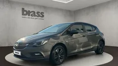 Quarz grau (perleffekt) Gebraucht 2019 Opel Astra Limousine | 11.980 € (Fairer Preis)