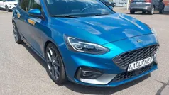 Blau Gebraucht 2020 Ford Focus ST Limousine | 24.930 € (Fairer Preis)