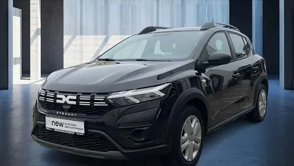 Usata Dacia Sandero Essentiel 101 CV (74 kW) 2024 Nero Berlina