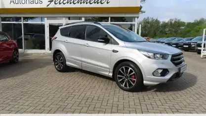 Gebraucht Ford Kuga ST-Line 182 PS (133 kW) 2019 Silber SUV