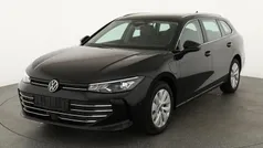Grenadillschwarz metallic Neu 2025 VW Passat Business Kombi | 44.445 € (Superpreis)