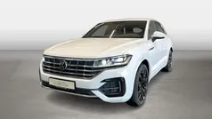 Weiß Gebraucht 2022 VW Touareg R-line SUV | 49.069 € (Guter Preis)
