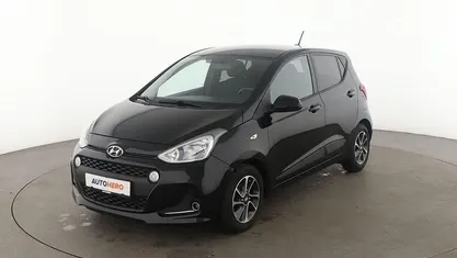 Gebraucht Hyundai i10 Passion 67 PS (49 kW) 2019 Schwarz Kleinwagen