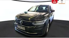 Uranograu Gebraucht 2023 VW Tiguan Life SUV | 26.880 € (Guter Preis)