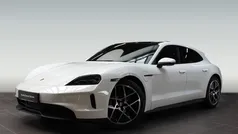 Weiß Gebraucht 2022 Porsche Taycan Sport Turismo Limousine | 106.790 € (Fairer Preis)