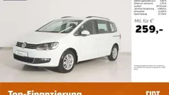 Pure white Gebraucht 2022 VW Sharan Comfortline Van / Kleinbus | 24.480 € (Guter Preis)