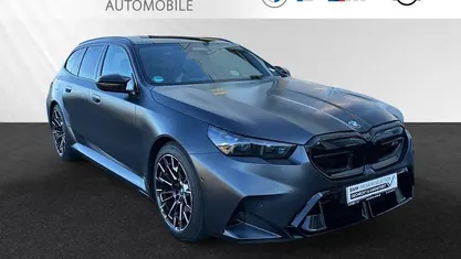Gebraucht BMW M5 M Sport 727 PS (534 kW) 2025 Bmw individual frozen deep grey metallic Kombi