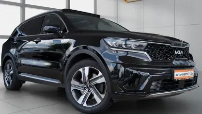 Gebraucht Kia Sorento Platinum 201 PS (147 kW) 2023 Aurora black metallic SUV
