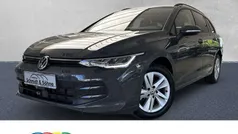 Grau metallic Gebraucht 2024 VW Golf VIII Life Kombi | 26.495 € (Fairer Preis)
