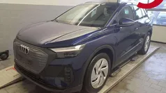 Navarrablau Gebraucht 2022 Audi Q4 e-tron Ambiente SUV | 28.840 € (Superpreis)