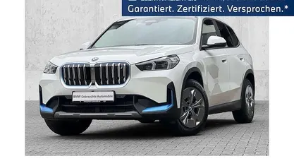 Weiß Gebraucht 2023 BMW iX1 Performance SUV | 36.190 € (Fairer Preis)