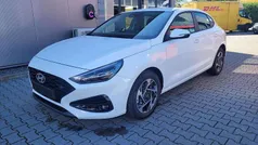 Weiß Neu 2025 Hyundai i30 Limousine | 26.090 € (Fairer Preis)