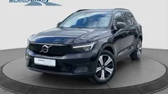 Onyx black (schwarz) Gebraucht 2023 Volvo XC40 Core SUV | 31.440 € (Guter Preis)