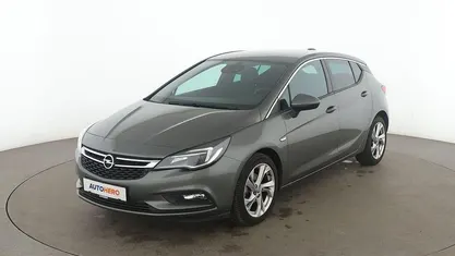 Grau Gebraucht 2017 Opel Astra Dynamic Limousine | 11.330 € (Fairer Preis)