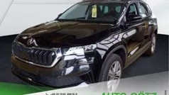 Blackmagic perleffekt (metallic) Gebraucht 2024 Skoda Karoq Selection SUV | 27.890 € (Superpreis)