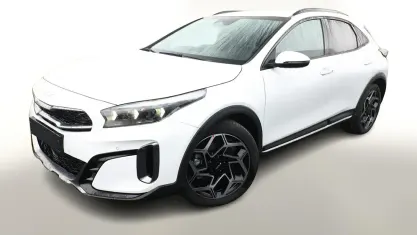 Neu Kia XCeed GT-Line 179 PS (131 kW) 2025 Deluxeweiß metallic deluxeweiß metallic SUV