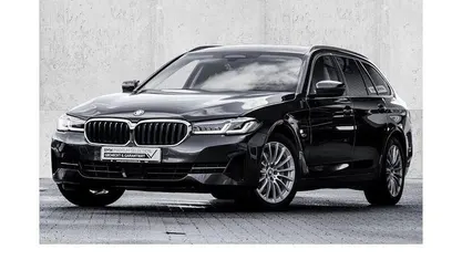 Second-hand BMW 530e Sport Line 292 CP (214 kW) 2022 Gri Break