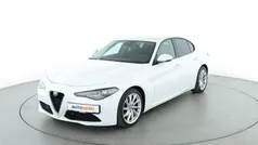 Weiß Gebraucht 2018 Alfa Romeo Giulia Super Limousine | 19.820 € (Fairer Preis)